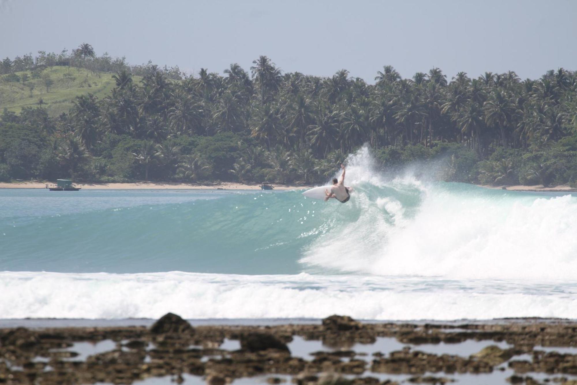 Oseda Nias Surf House Hotel Hilibotodane ภายนอก รูปภาพ
