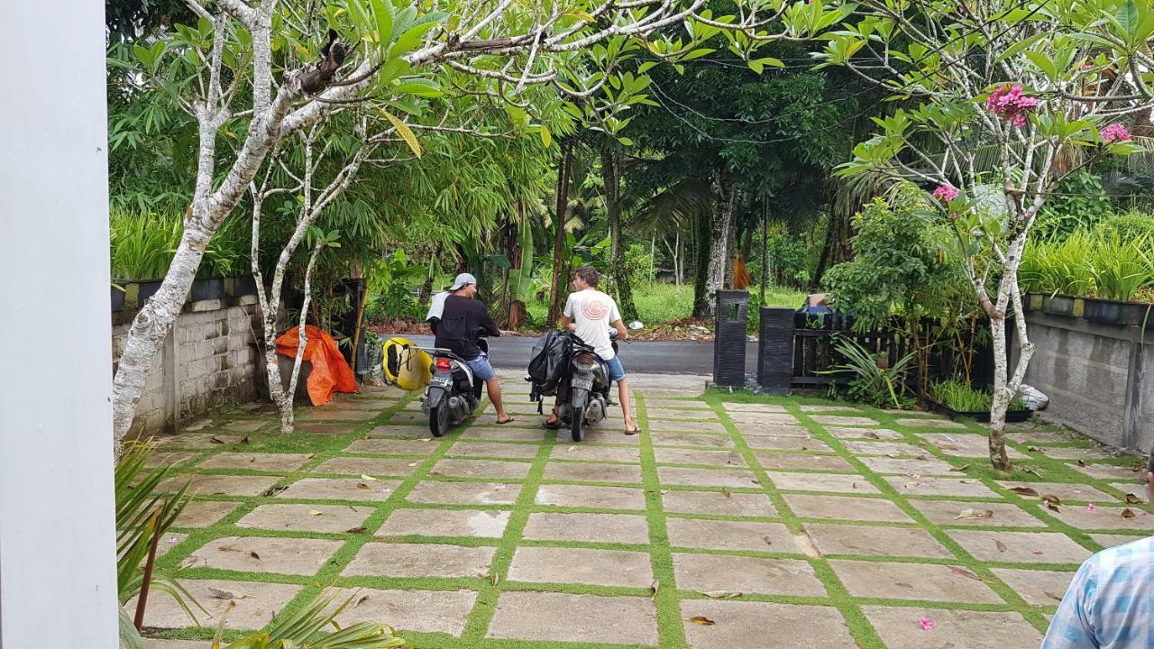 Oseda Nias Surf House Hotel Hilibotodane ภายนอก รูปภาพ