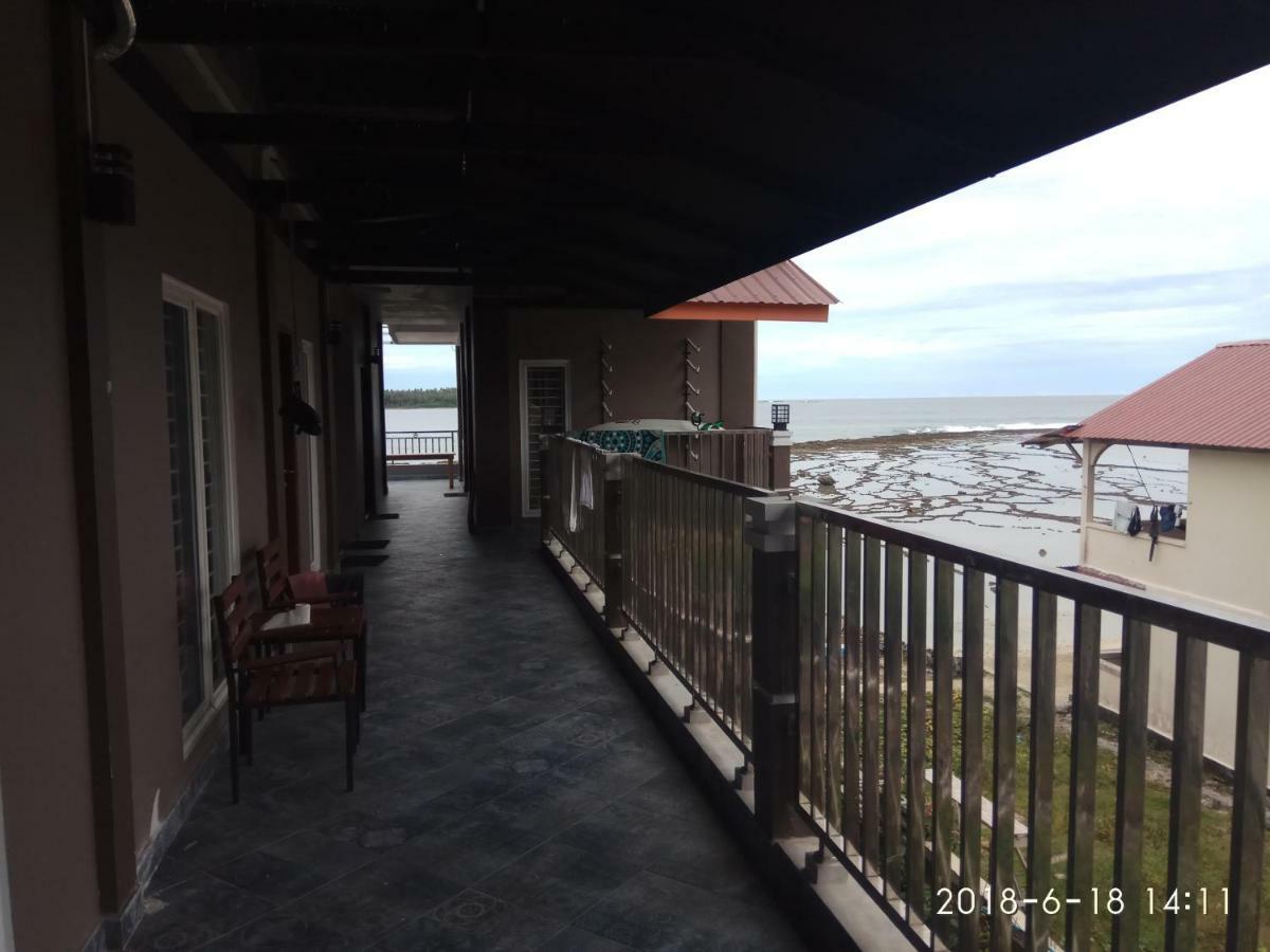 Oseda Nias Surf House Hotel Hilibotodane ภายนอก รูปภาพ