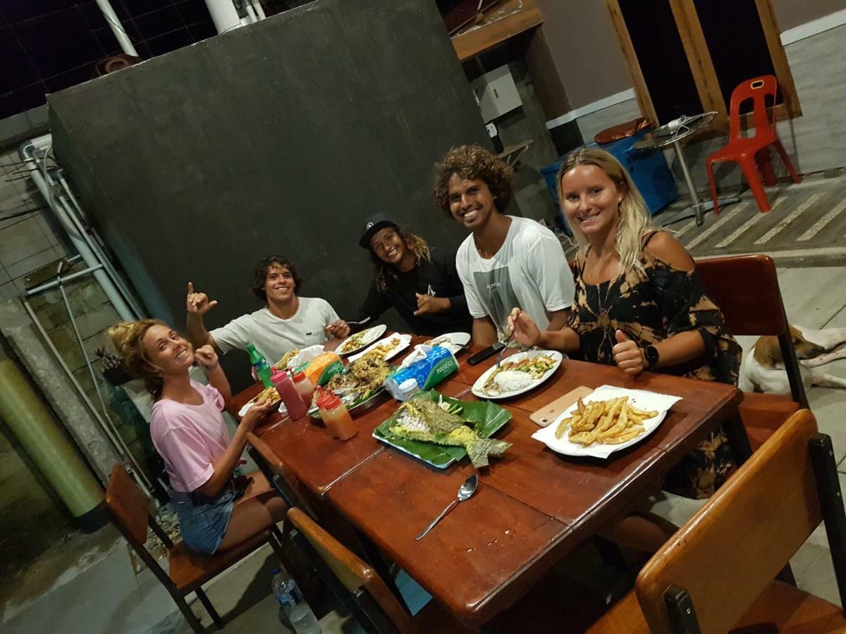 Oseda Nias Surf House Hotel Hilibotodane ภายนอก รูปภาพ