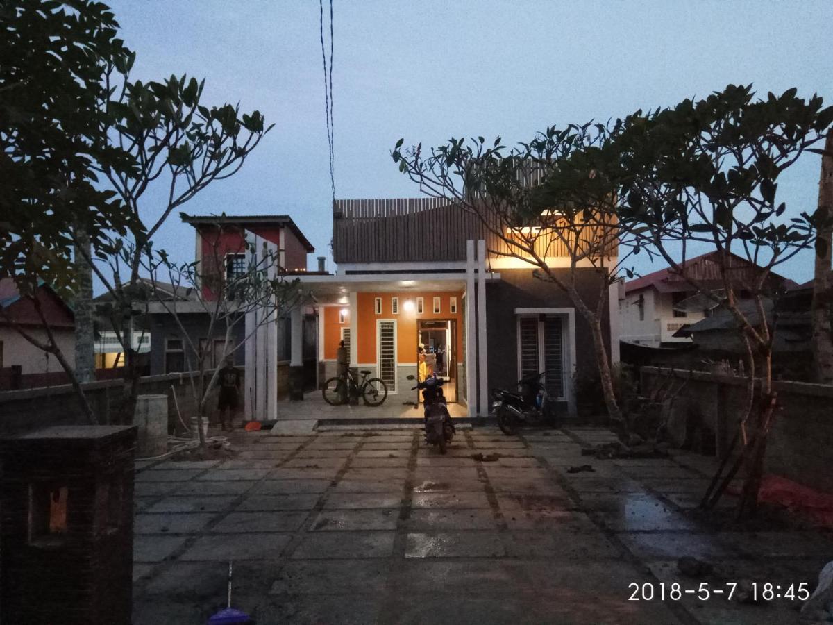 Oseda Nias Surf House Hotel Hilibotodane ภายนอก รูปภาพ