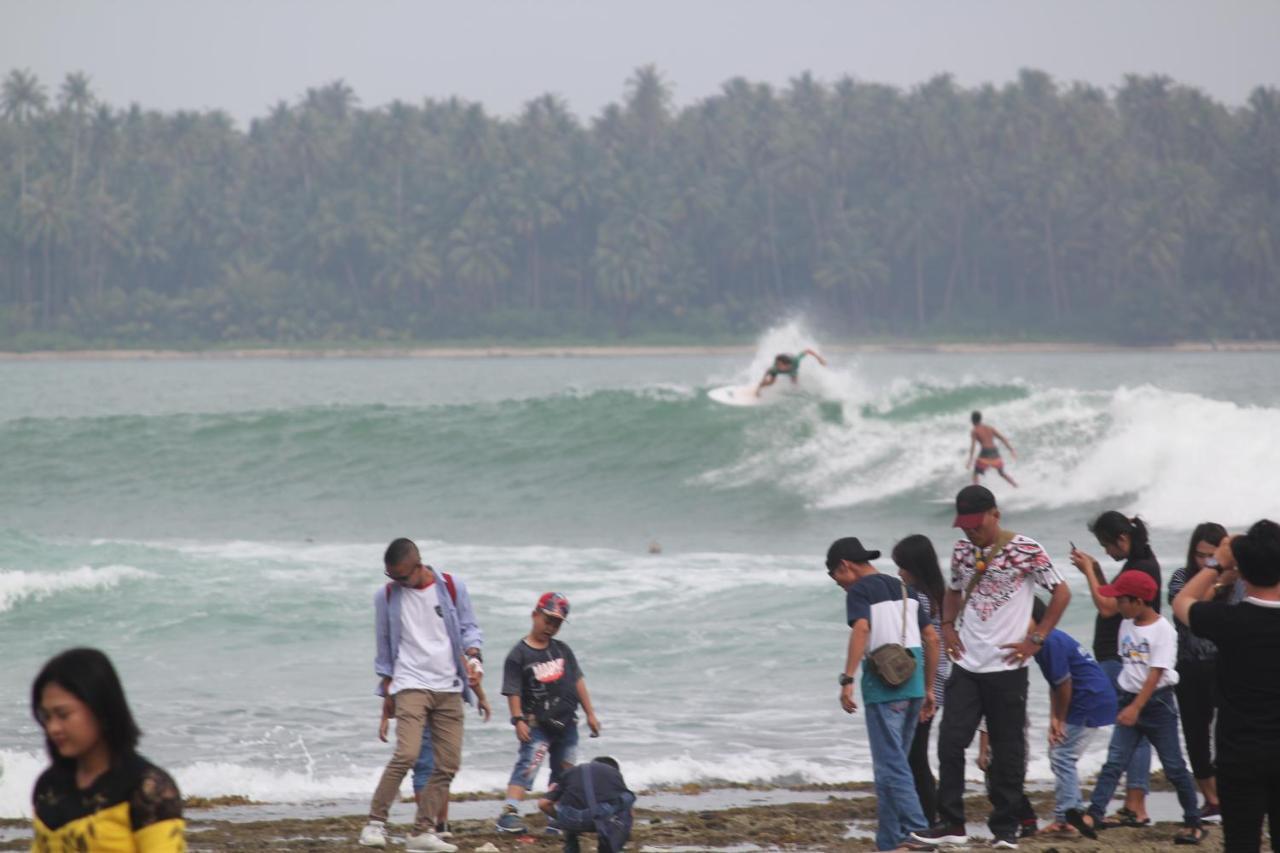 Oseda Nias Surf House Hotel Hilibotodane ภายนอก รูปภาพ