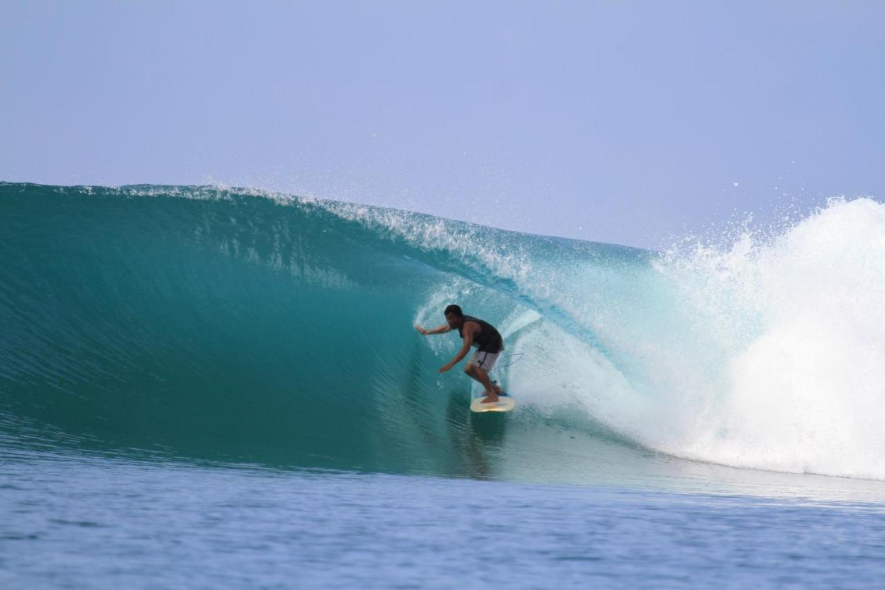 Oseda Nias Surf House Hotel Hilibotodane ภายนอก รูปภาพ